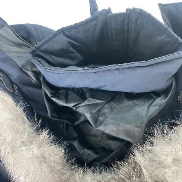 Madison Supply Mens Navy Down Winter Parka - Real Fur Trim Hood SZ Medium - Picture 12 of 16